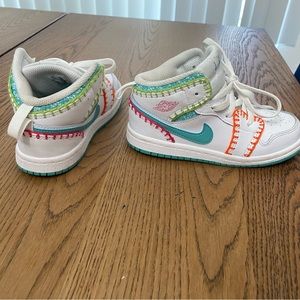 Boys air Jordan’s nike shoes 10C